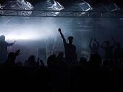Event mit DJ Timo, professioneller DJ aus Hamburg, bei einer stimmungsvollen Veranstaltung