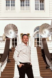 DJ Timo als DJ in Hamburg auf einem stilvollen Hochzeitsevent im Schloss